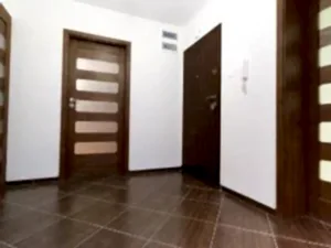 aranytölgy színű egyedi fa beltéri ajtók