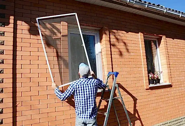 műanyag fix keretes szúnyogháló felszerelése