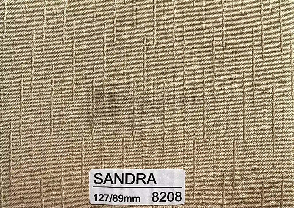 Sandra 8208