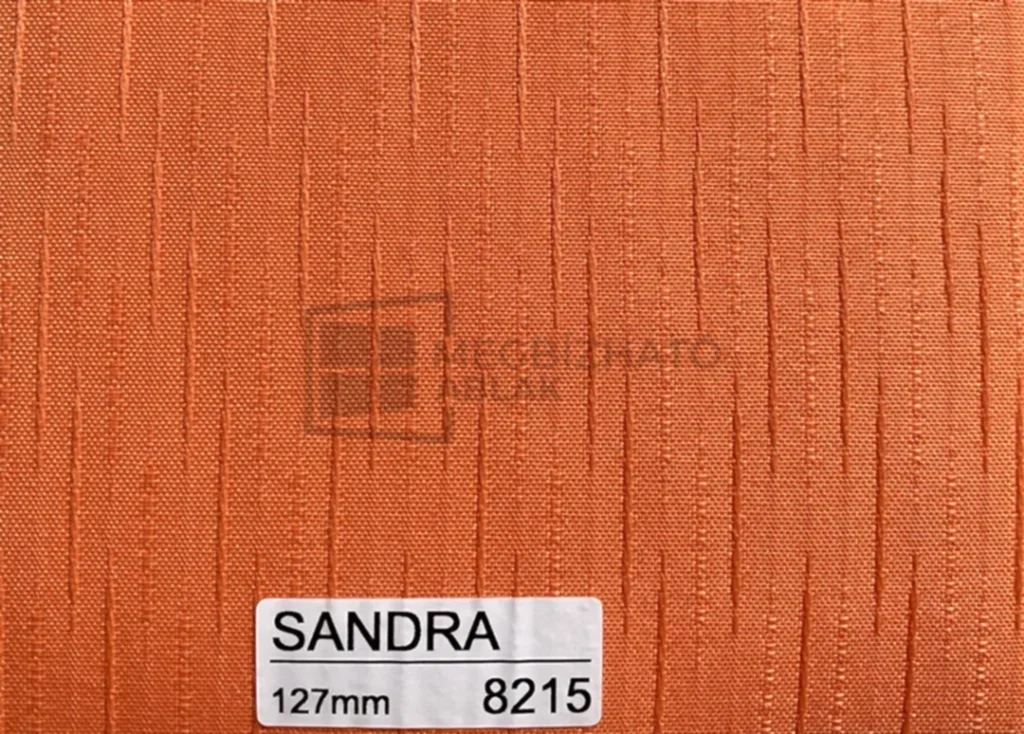 Sandra 8215