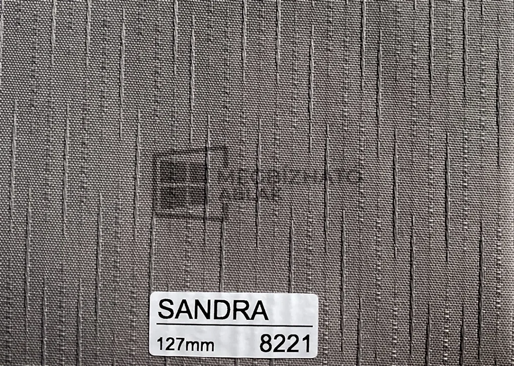 Sandra 8221